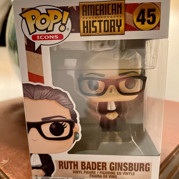 NWT Funko Pop Ruth Bader Ginsberg 45 Vinyl Figure - Picture 1 of 7